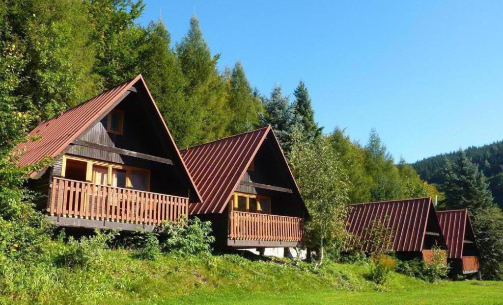 Bungalovy Sepetna - Pro 4 Osoby Ostrawica Zewnętrze zdjęcie